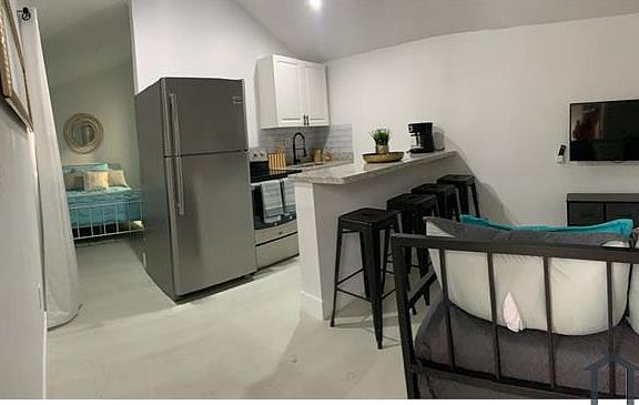 3rd image of 2781 NW 43rd Ter