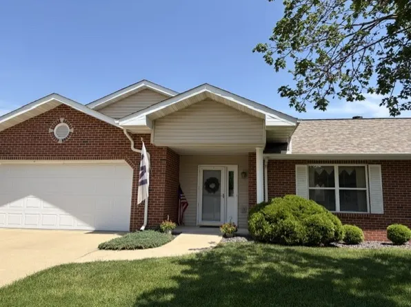 1017 31st St, Peru, IL 61354