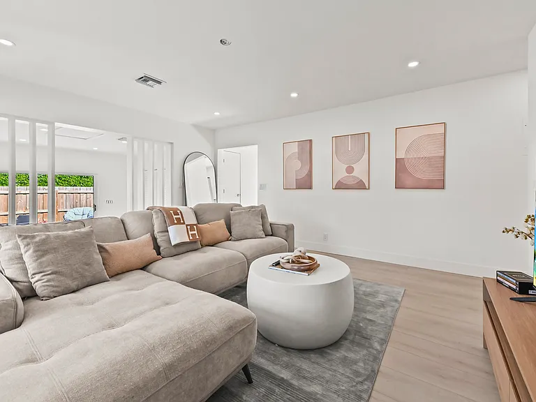 3400 Parker Ave — Photo 5