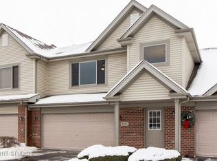 8235 Auburn Ln, Frankfort, IL 60423