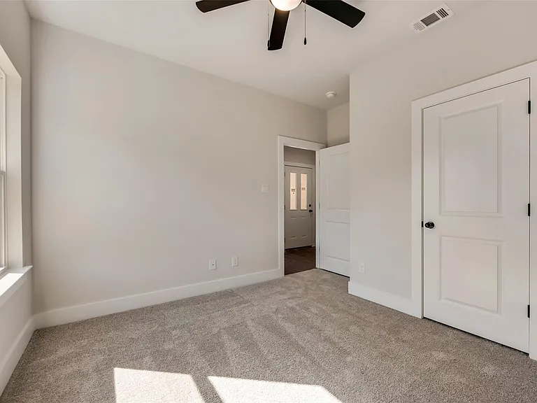 4024 Colonial Ave — Photo 13