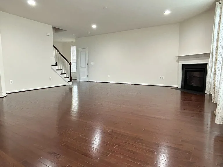 24887 Coventry Grove Ct — Photo 17