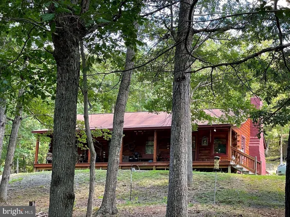 1035 Raven Rocks Rd, Springfield, WV 26763