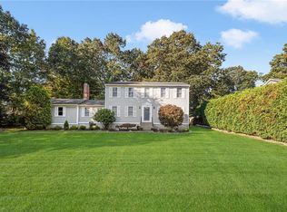 120 Kimberly Ln, Cranston, RI 02921