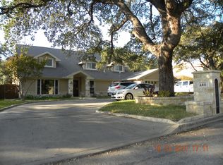 103 Amerson Ln, Castle Hills, TX 78213