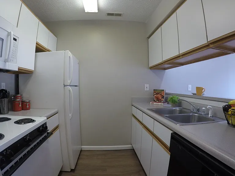 510 Salem St. (Monon Place) — Photo 35