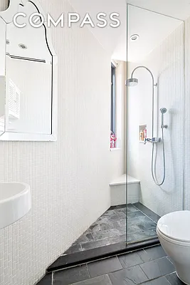 Rented by Compass | media 24