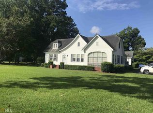 172 S 3rd St, Cochran, GA 31014