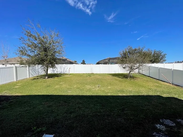 3169 Zander Dr — Photo 2