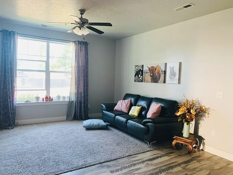 9 W Seasons Dr — Photo 3