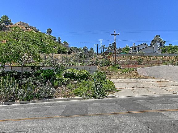 5th image of 931 Via Arroyo