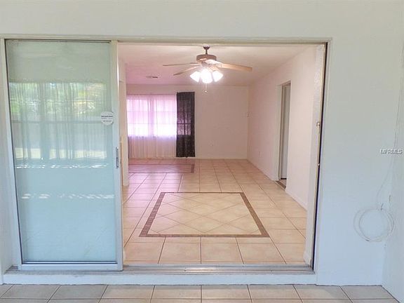 5th image of 933 McMahon Ave