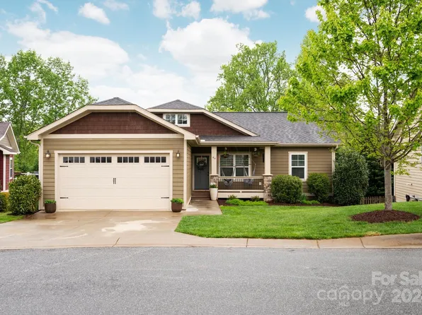 46 Asher Ln, Arden, NC 28704