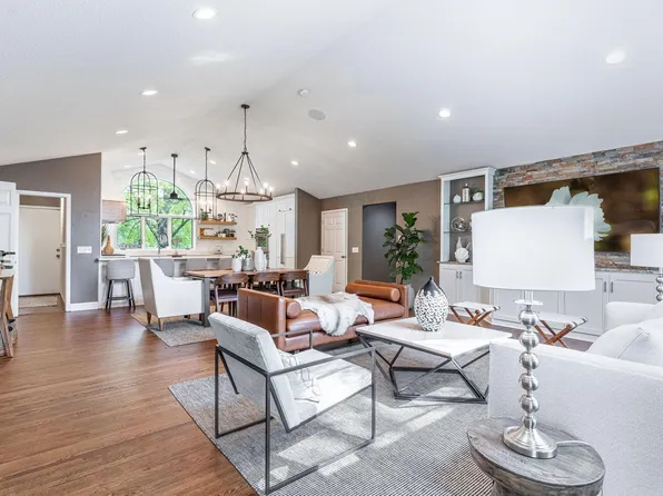 6005 Porter Ln, Edina, MN 55436