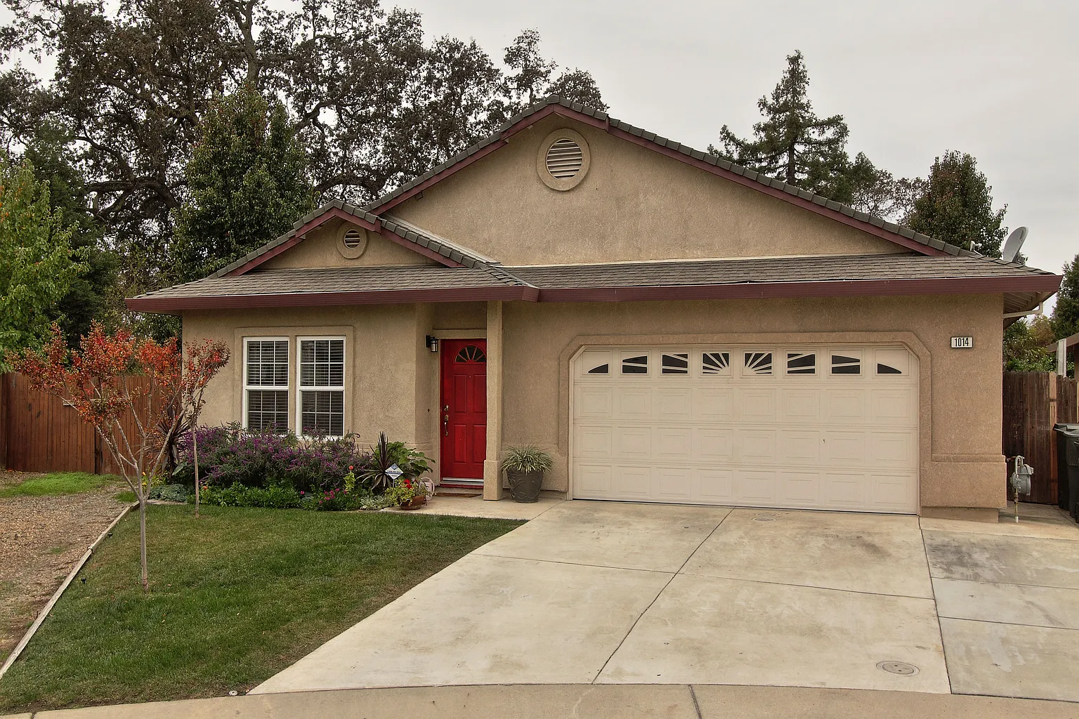 1014 Jc Ct photo 1