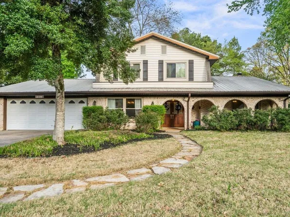 2135 Brierbrook Rd, Germantown, TN 38138