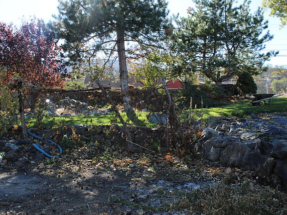 4th image of 2893 Sierra Blvd