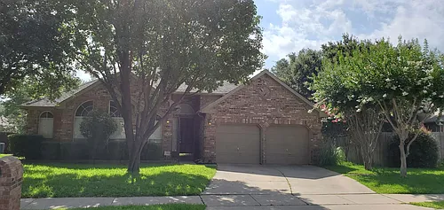 2404 Red Cedar Ln Photo 1