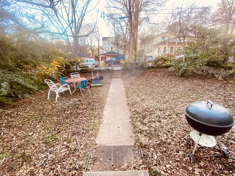 459 Ethel St NW — Photo 12