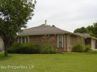 9038 E Bluestem St, Wichita, KS 67207