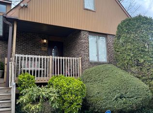 1101 Lighthouse Ln #1F, Toms River, NJ 08753
