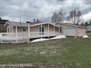 673 Old Alpine Rd, Alpine, WY 83128