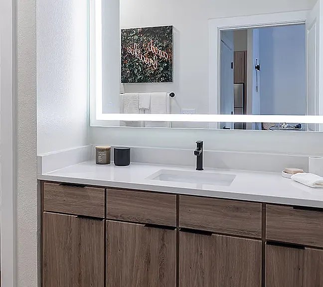 3000 Esperanza Xing #6433 — Photo 6
