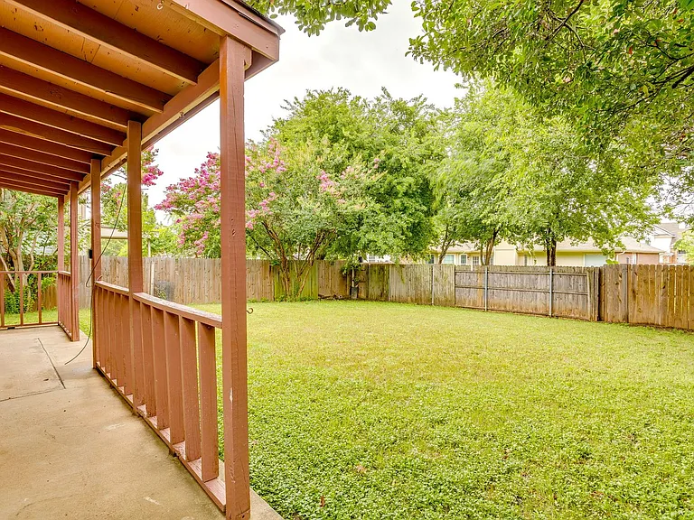 2701 Clovermeadow Dr — Photo 45