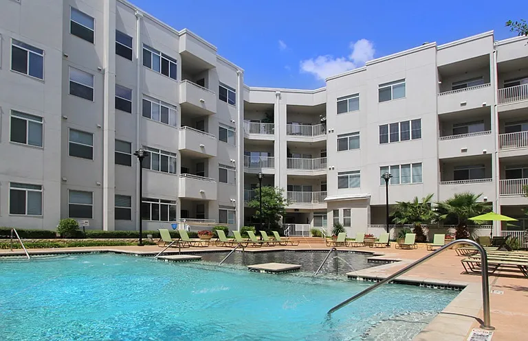 Delante Apartments — Photo 9