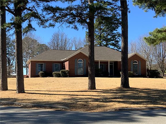 3rd image of 902 Bluffside Dr