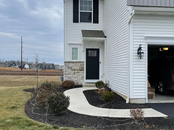 1564 Zestar Dr, Mechanicsburg, PA 17055