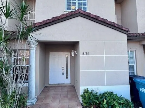 13726 SW 171st Ln, Miami, FL 33177