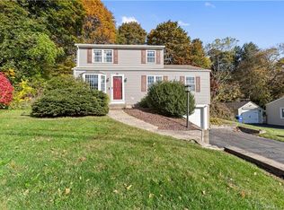 13 Albert St, Wallingford, CT 06492