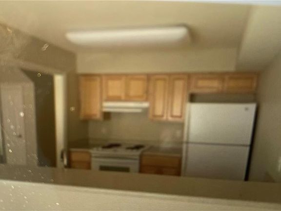 5th image of 203 Perryl Ln