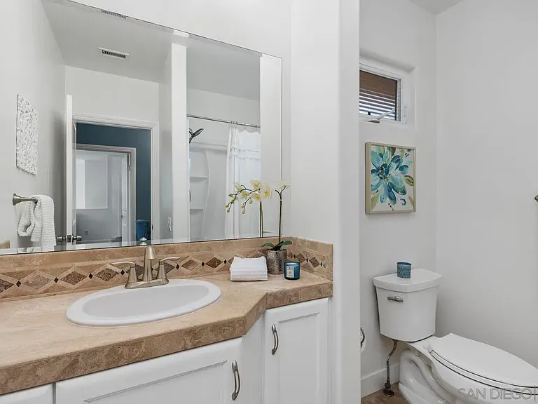 182 Andrew Ave — Photo 33