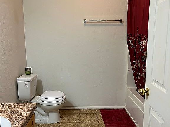 4th image of 2152 Ledbetter Ln