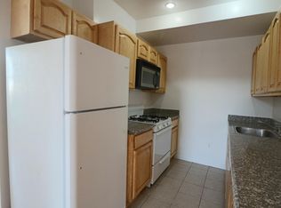 660 Bay St, Staten Island, NY 10304