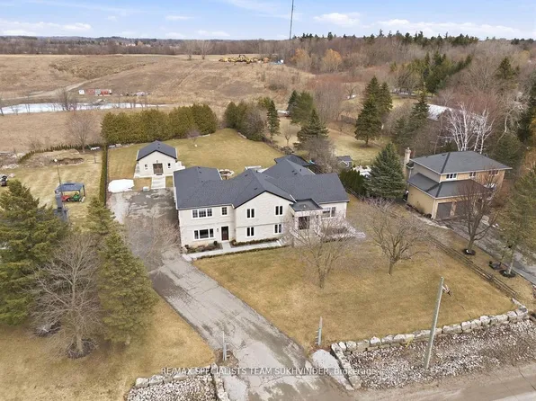 12463 8th Line, Halton Hills, ON L7G 4S4