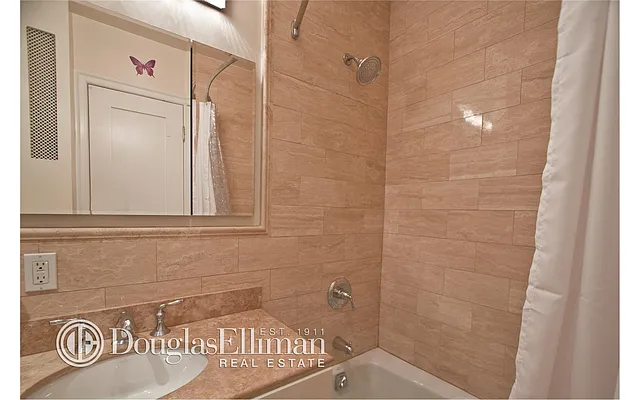 Sold by Douglas Elliman | media 14