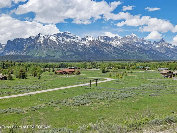 1235 E Glacier Rd, Jackson, WY 83001