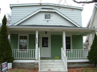820 James St, Green Bay, WI 54303