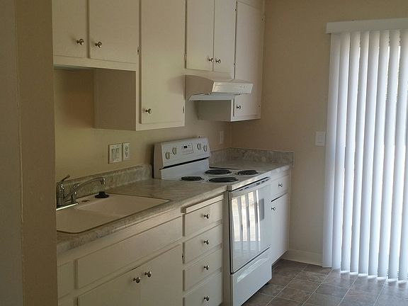 3rd image of 725 Borregas Ave #03