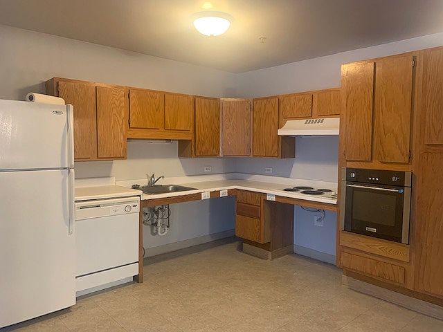 1st image of 1135 W Ogden Ave #104