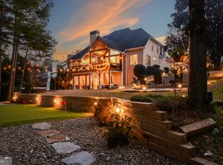 515 Hillcrest View Dr NE, Suwanee, GA 30024