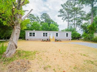 9115 E Calabash Dr SW, Calabash, NC 28467