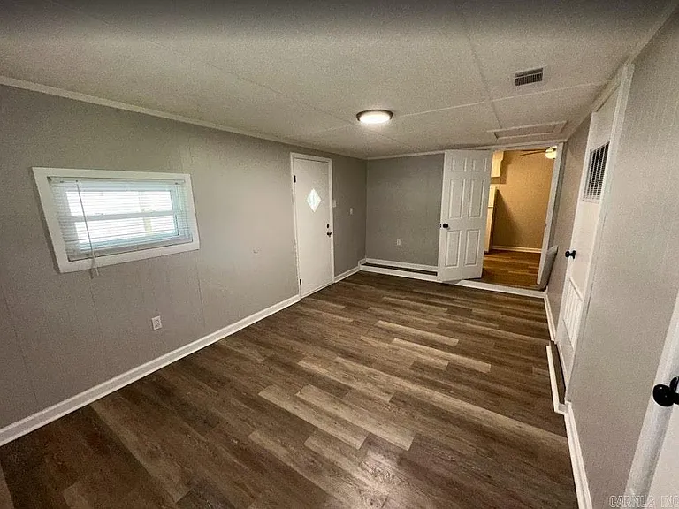 7409 Skylark Dr — Photo 4