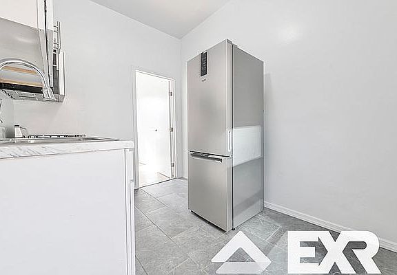 3rd image of 624 W 139th St #5D