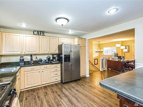 2nd image of 13880 Crestview Cir SW