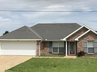 607 Willow Bay Dr, Byram, MS 39272