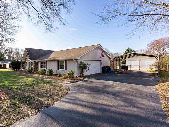 4th image of 126 Len Ct